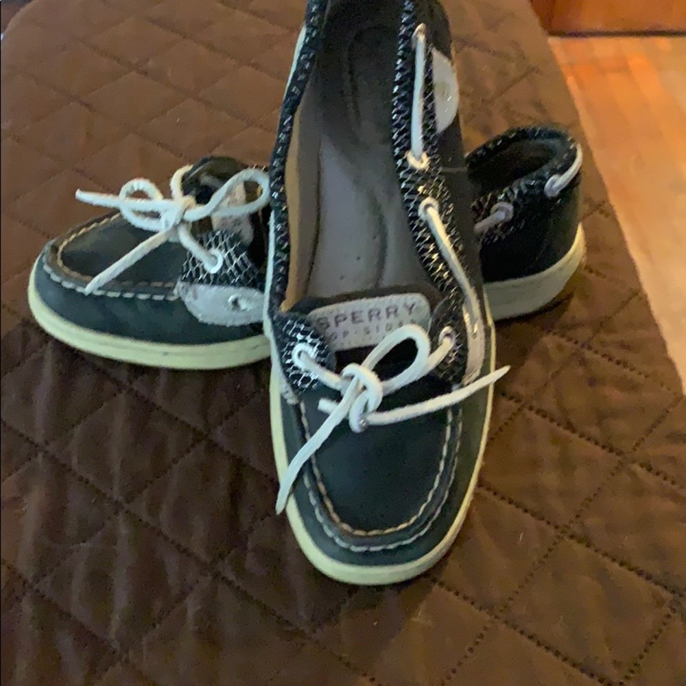 Shoes - Picture 2 of 2
